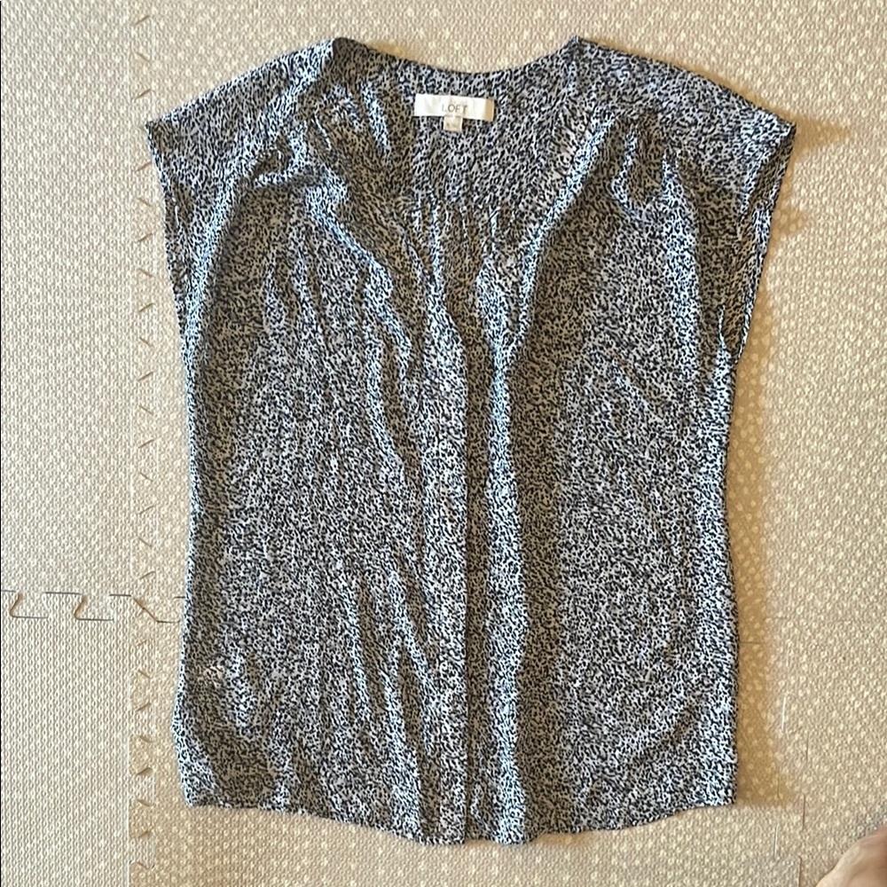 LOFT Gray Leopard Print Sleeveless Blouse